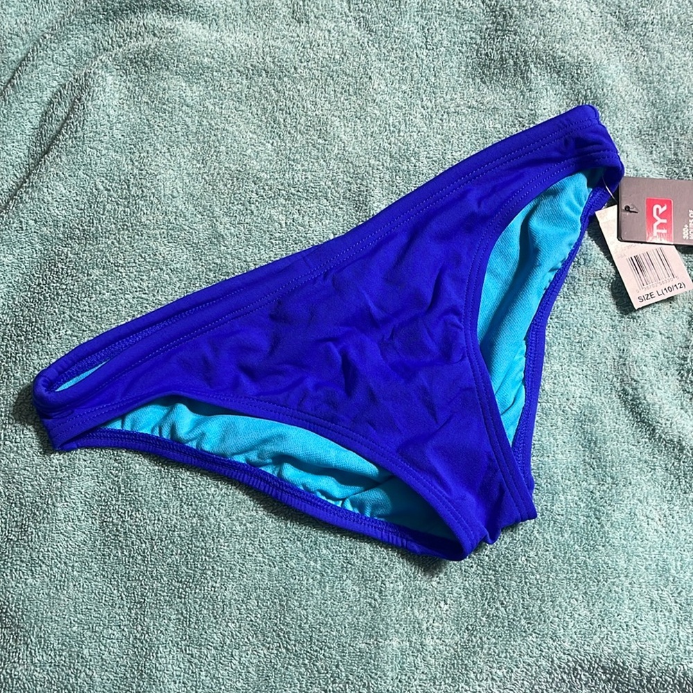 NWT TYR boy’s one piece swim bottoms L (10/12)